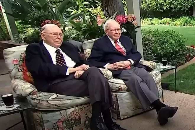 CHARLIE MUNGER. El hombre que ha influenciado el mundo de las inversiones.